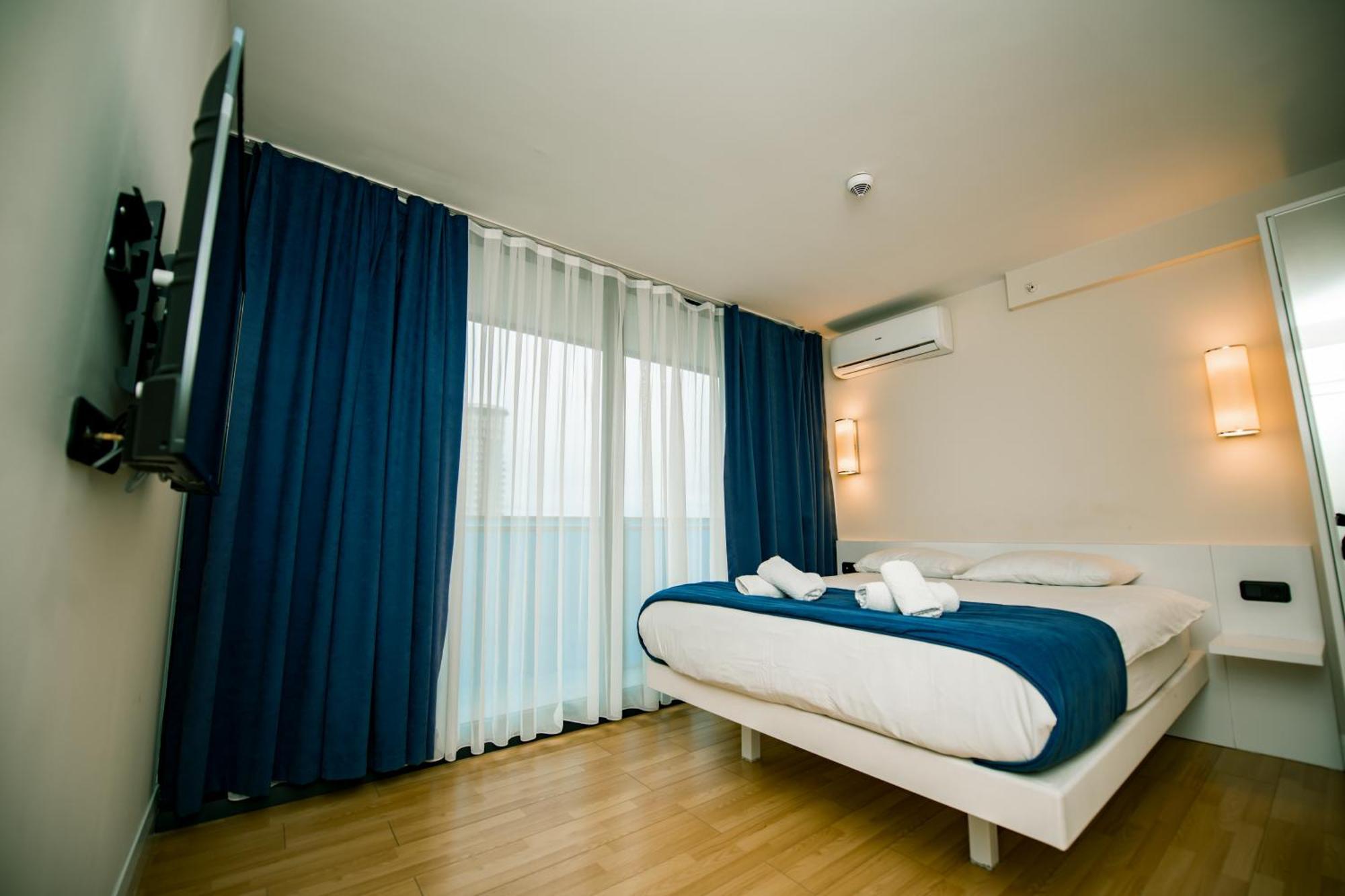 Sea View Apartments In Orbi City Batumi Kültér fotó