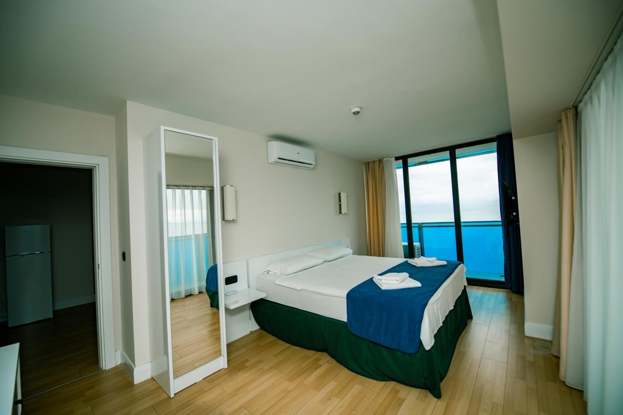 Sea View Apartments In Orbi City Batumi Kültér fotó