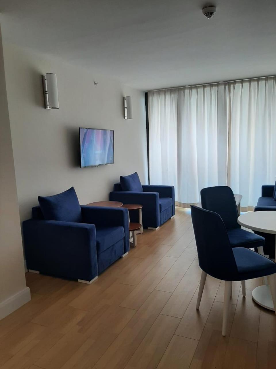 Sea View Apartments In Orbi City Batumi Kültér fotó