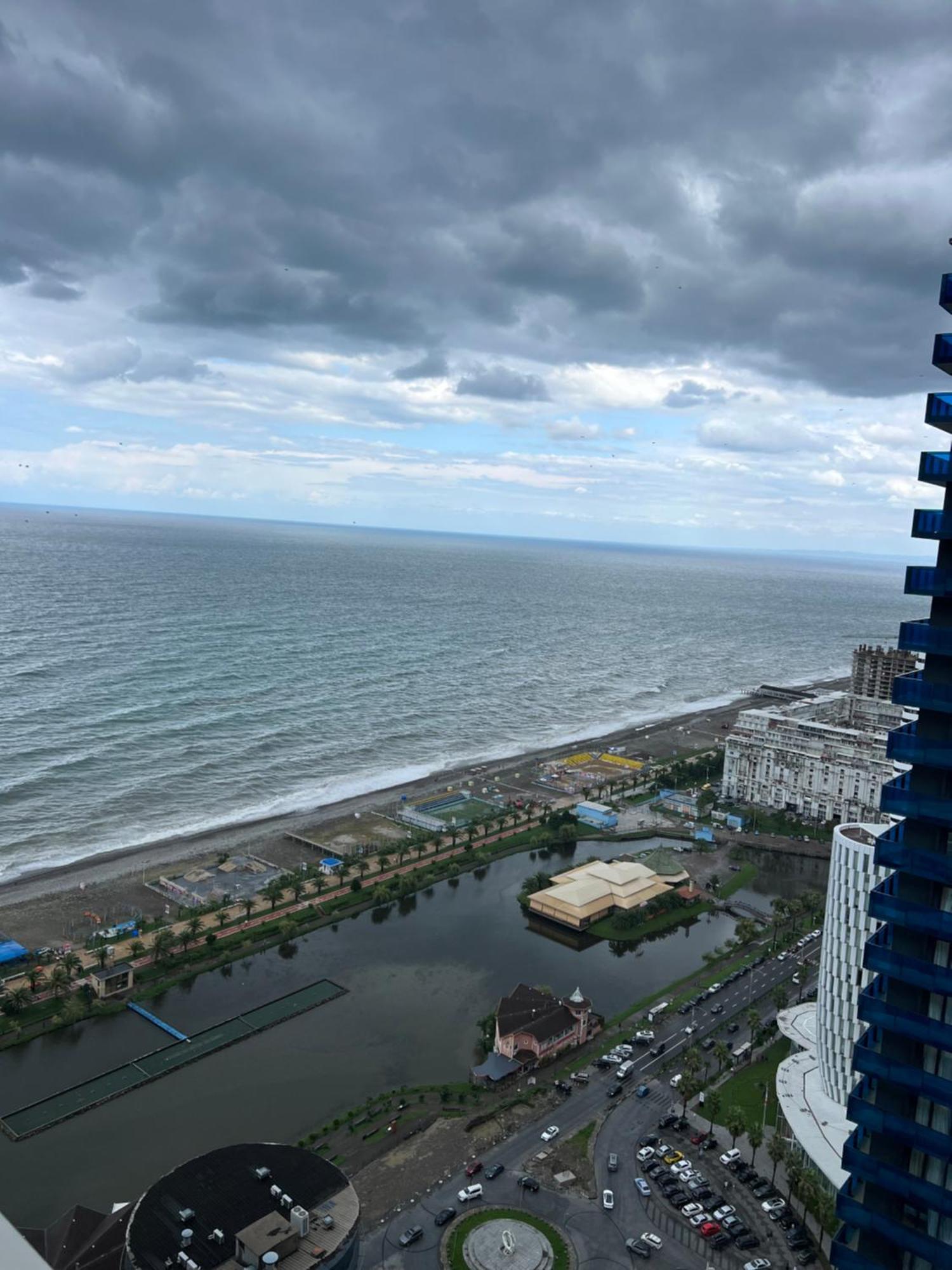 Sea View Apartments In Orbi City Batumi Kültér fotó